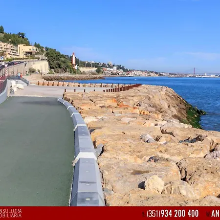 Lisbon Coast, 3 Bedroom With Large Terrace Apartment