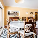 Lisbon Coast, 3 Bedroom With Large Terrace Linda-a-Velha