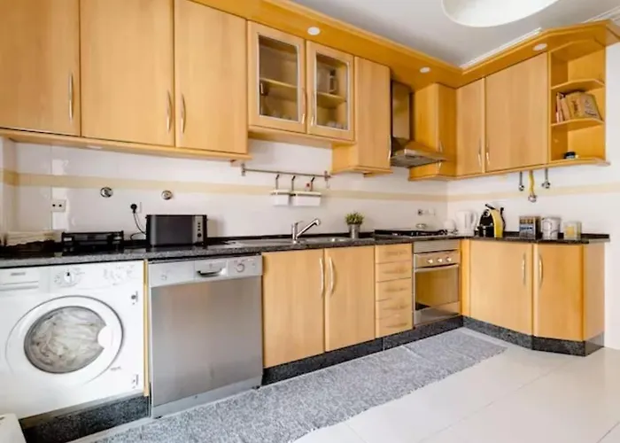 Lisbon Coast, 3 Bedroom With Large Terrace Διαμέρισμα